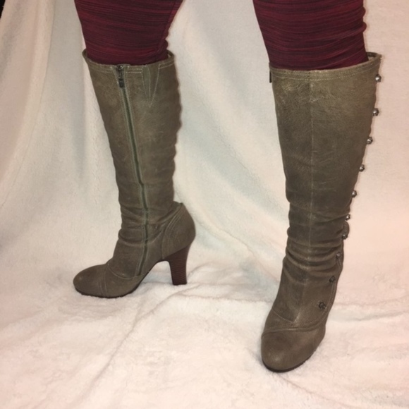 frye matilda button boots